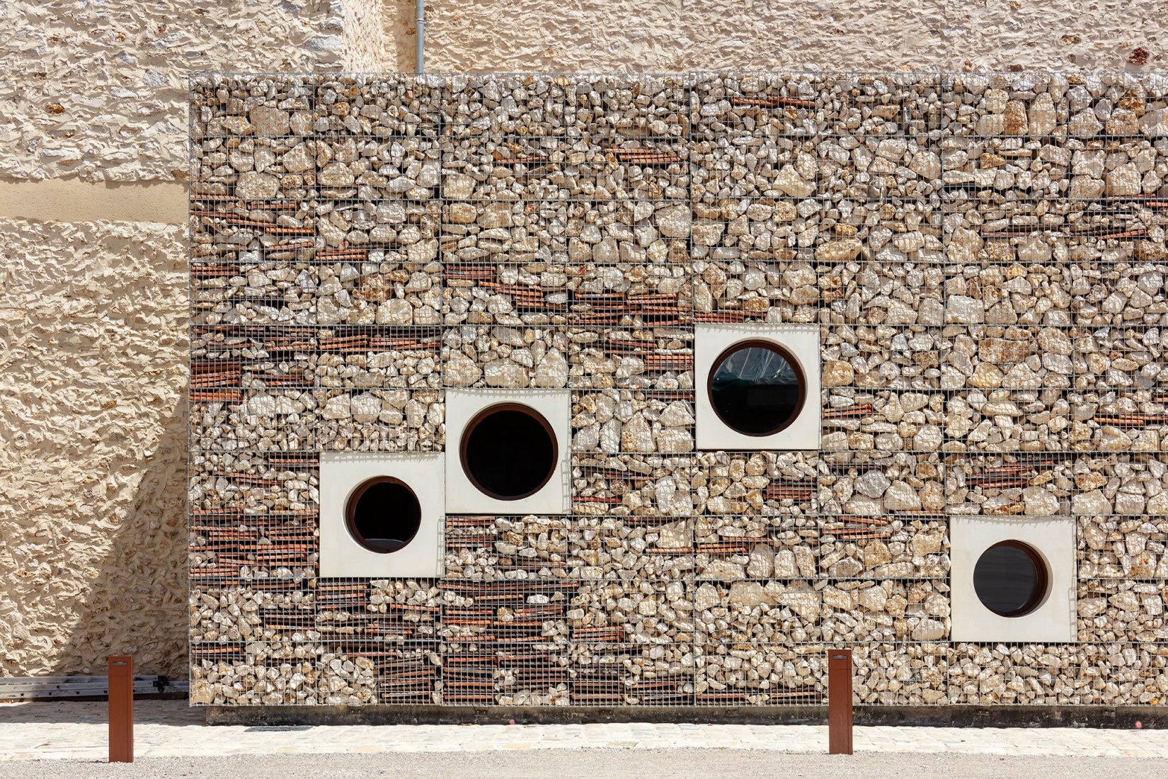 Centro cultural de Chessy por OPUS 5 Architectes. Fotografía por Luc Boegly.