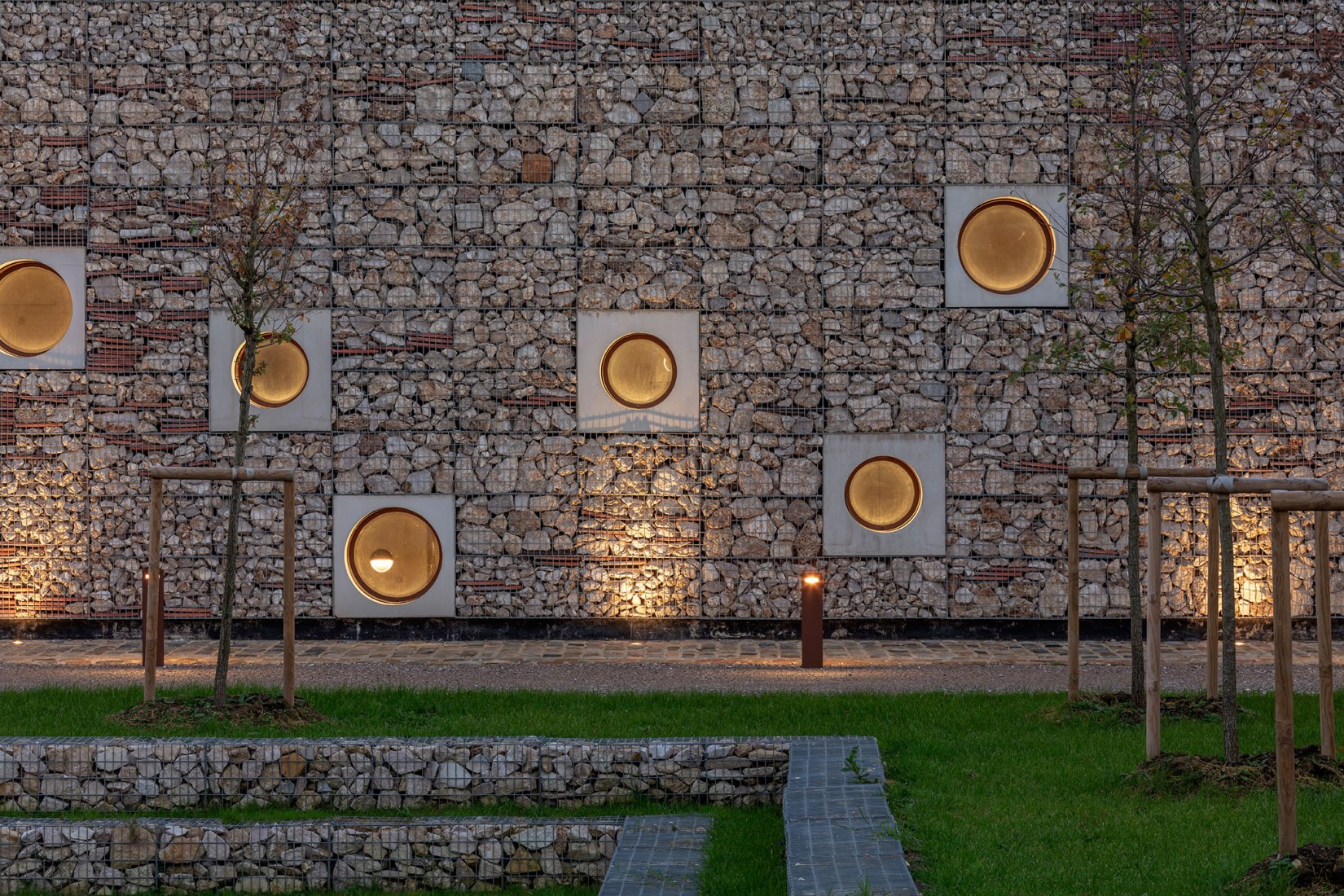 Centro cultural de Chessy por OPUS 5 Architectes. Fotografía por Luc Boegly.