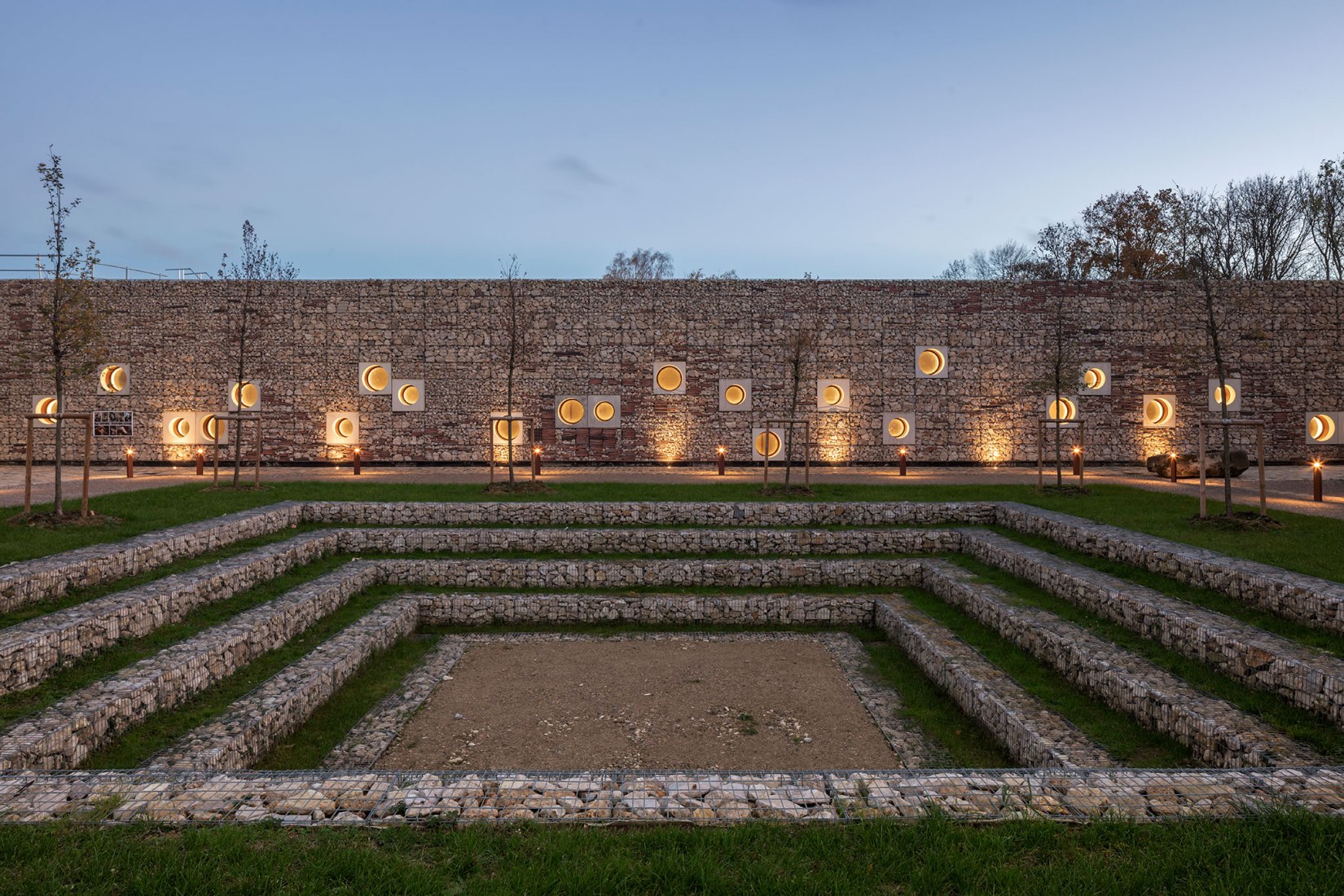 Centro cultural de Chessy por OPUS 5 Architectes. Fotografía por Luc Boegly.