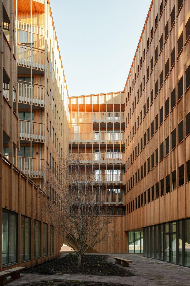 Jonas por Orange Architects. Fotografía por Sebastian van Damme.