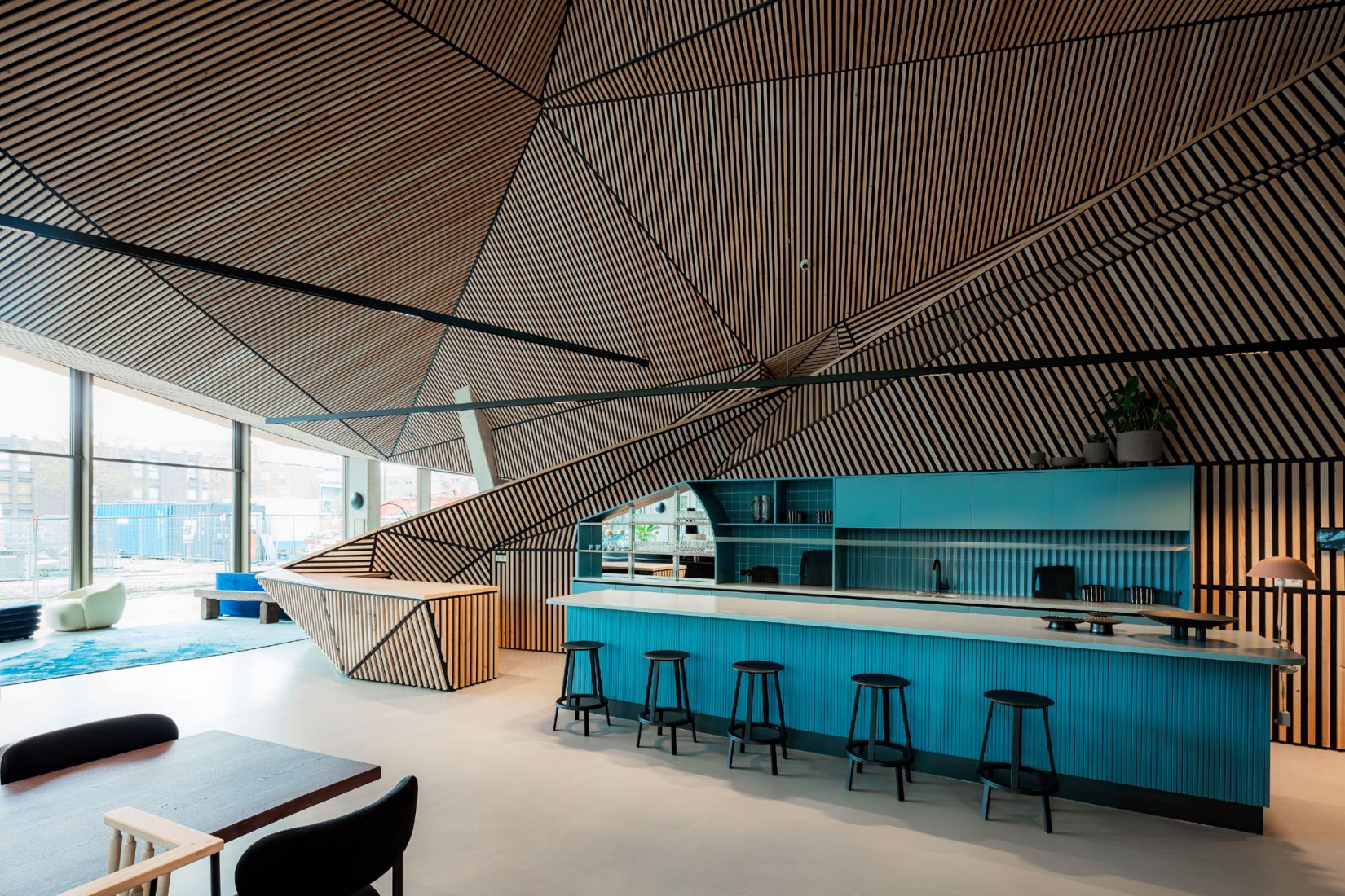 Jonas por Orange Architects. Fotografía por Sebastian van Damme.