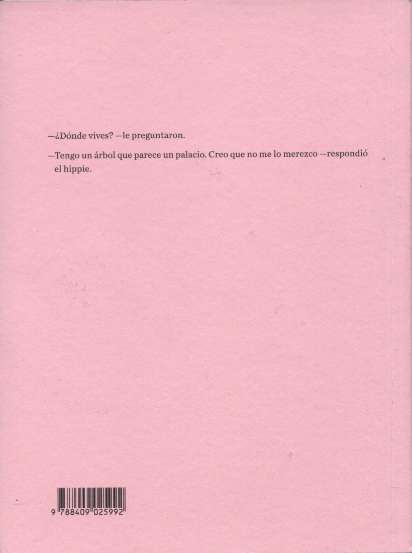 Contraportada. Un árbol en la casa por Óscar Blasco Lázaro.