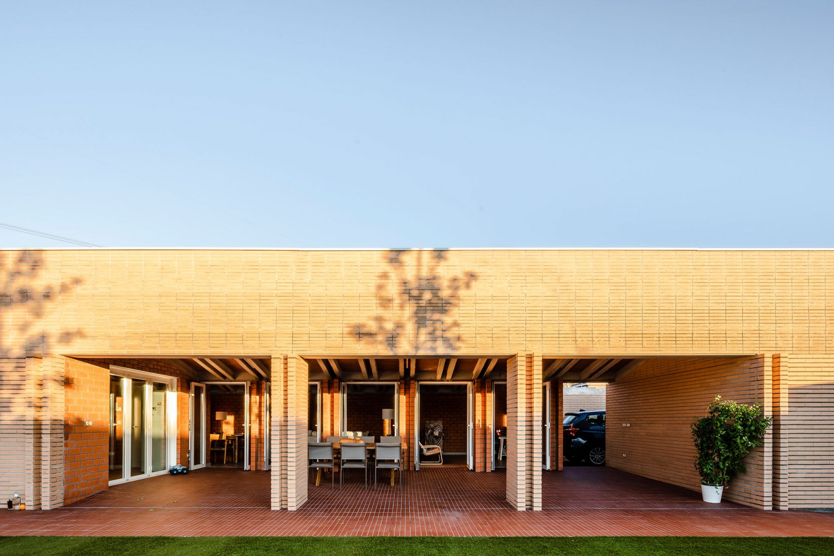 Casa Fa por Óscar Miguel Ares Álvarez. Fotografía por Pedro Iván Ramos y Óscar Miguel Ares.