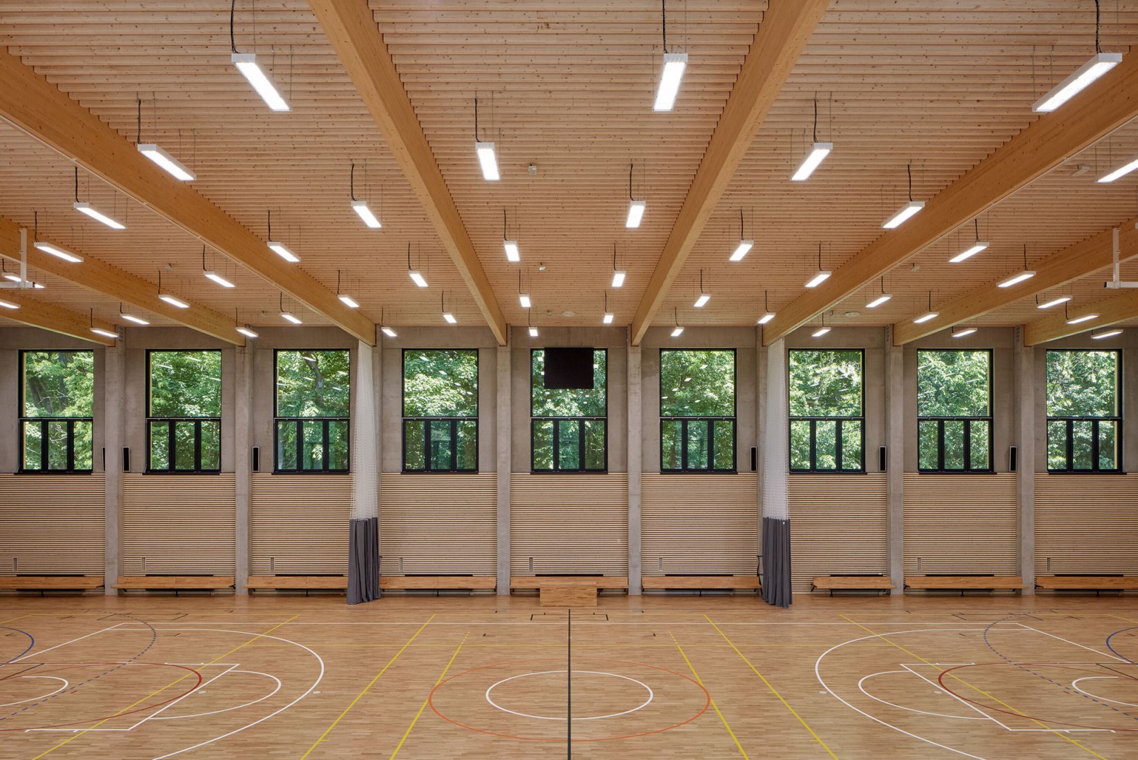 Pabellón deportivo en Borky por OV-architekti. Fotografía por BoysPlayNice.