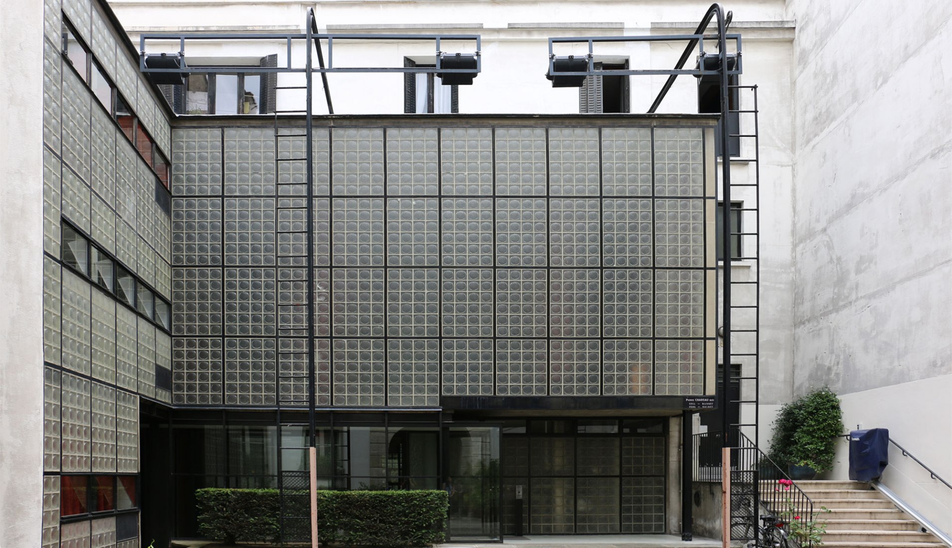 Pierre Chareau, Maison de Verre, 1928-1932. Fotografía por José Juan Barba.