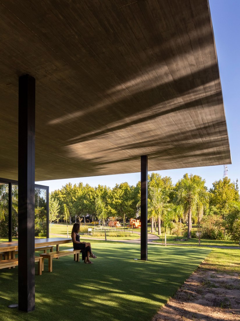 La Nave Pavilion by Estudio Pablo Gagliardo. Photograph by Ramiro Sosa.