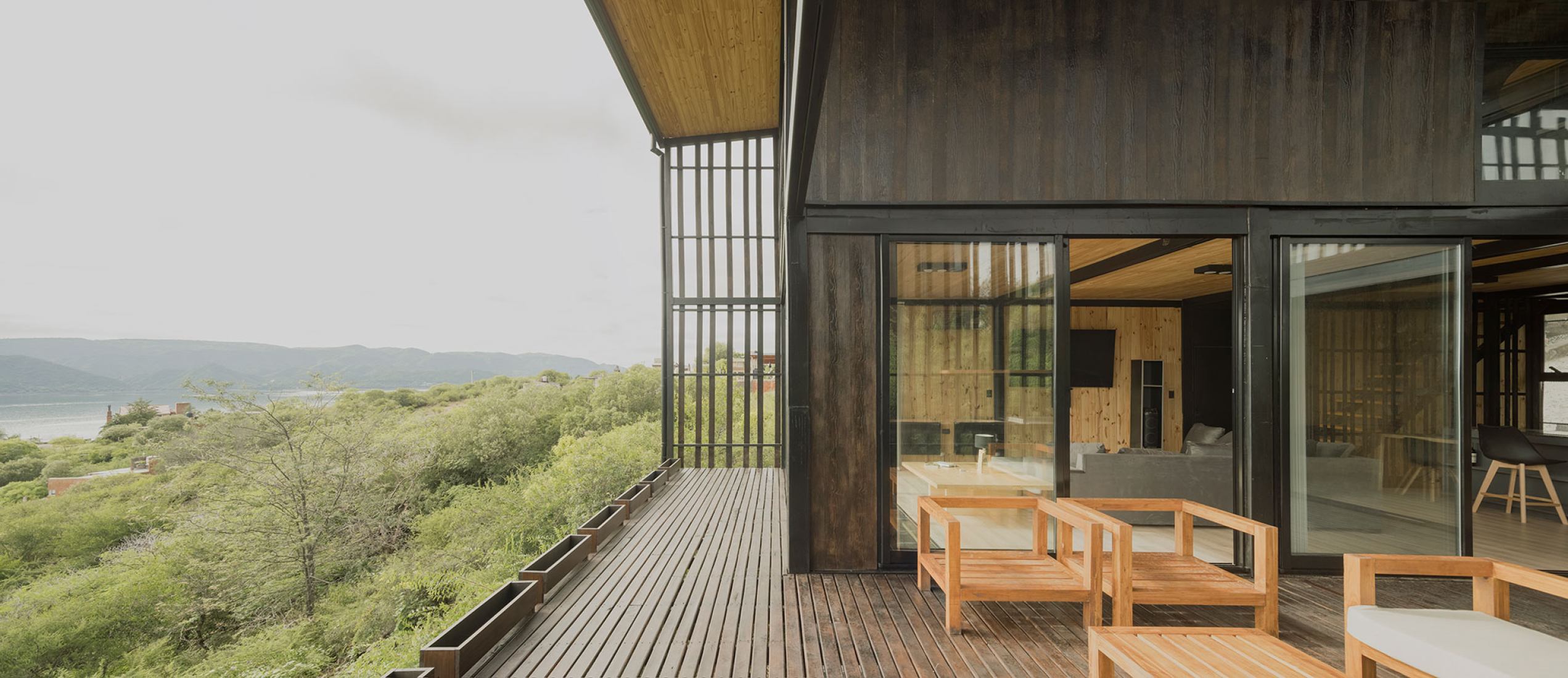 Casa Solar por Pablo Senmartin Arquitectos. Fotografía por Federico Cairoli.