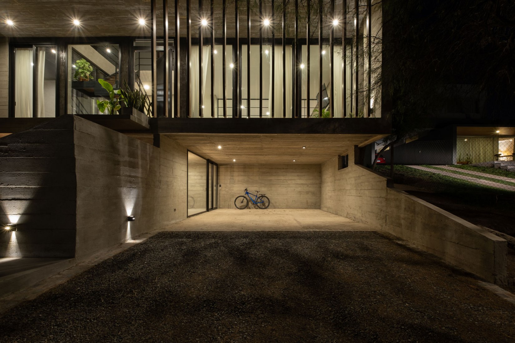 Casa en El Rodeo por Pablo Senmartin Arquitectos. Fotografía por Andrés Domínguez.