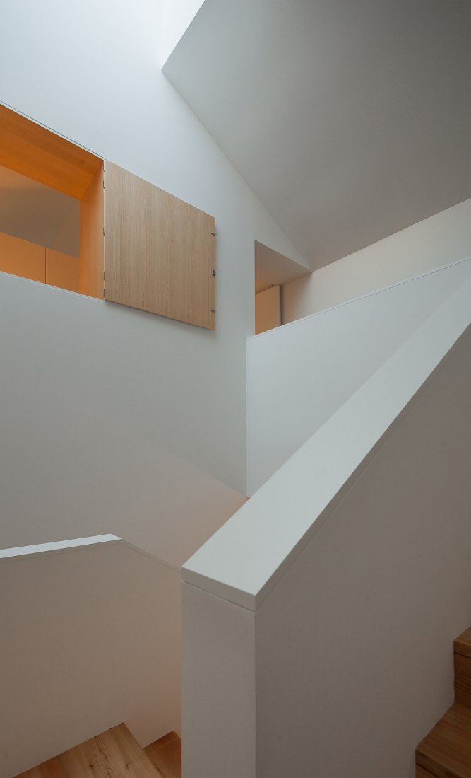 Boavista House by Pablo Pita Architects. Interior view of the social space.Photograph © José Campos.
