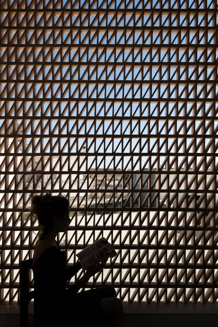 Vivienda en torno a una «era» por Palera arquitectos. Fotografía por Milena Villalba
