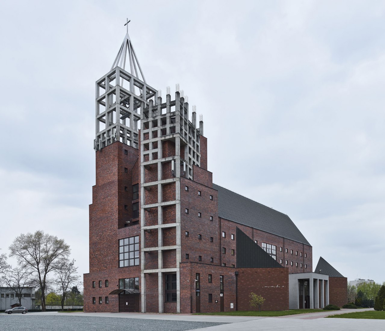 Millenium Church (1990). Photograph by Jakub Certowicz.