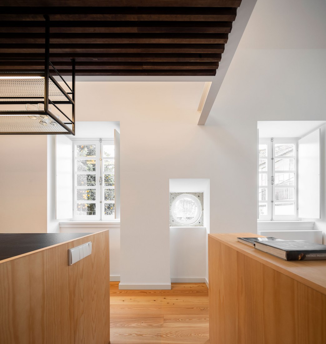 Casa dos Oleiros por Paulo Martins Arquitecto. Fotografía por Ivo Tavares Studio