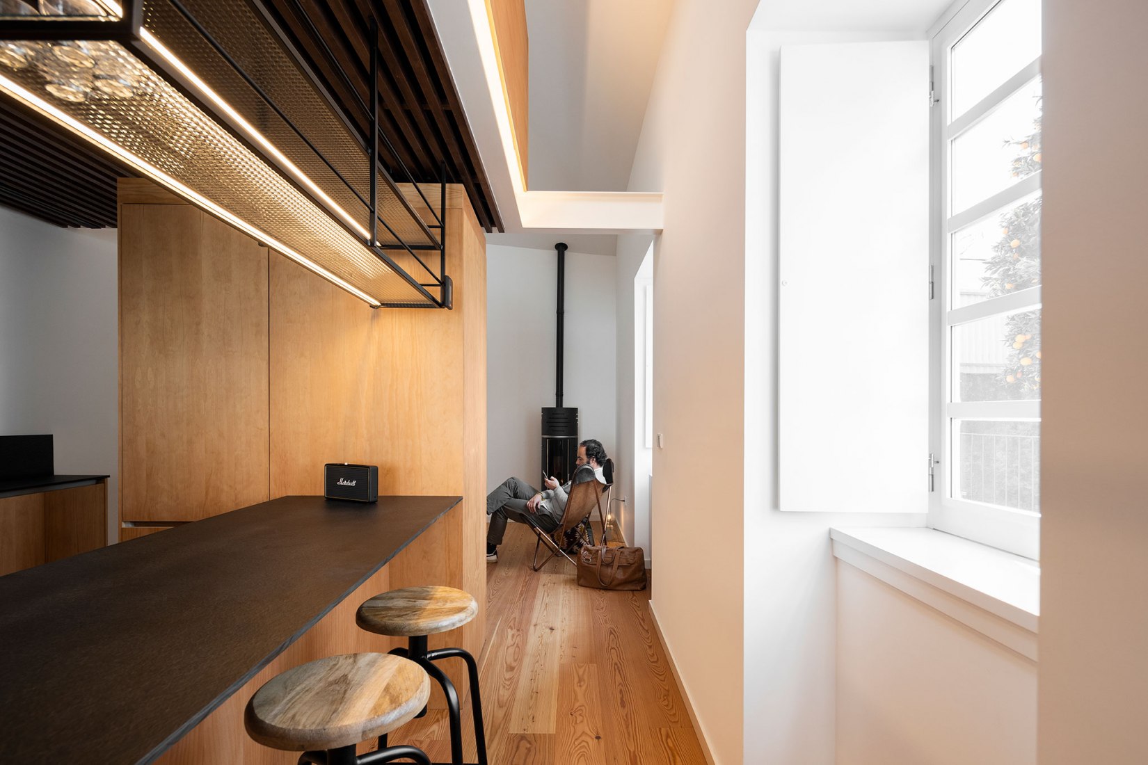 Casa dos Oleiros por Paulo Martins Arquitecto. Fotografía por Ivo Tavares Studio
