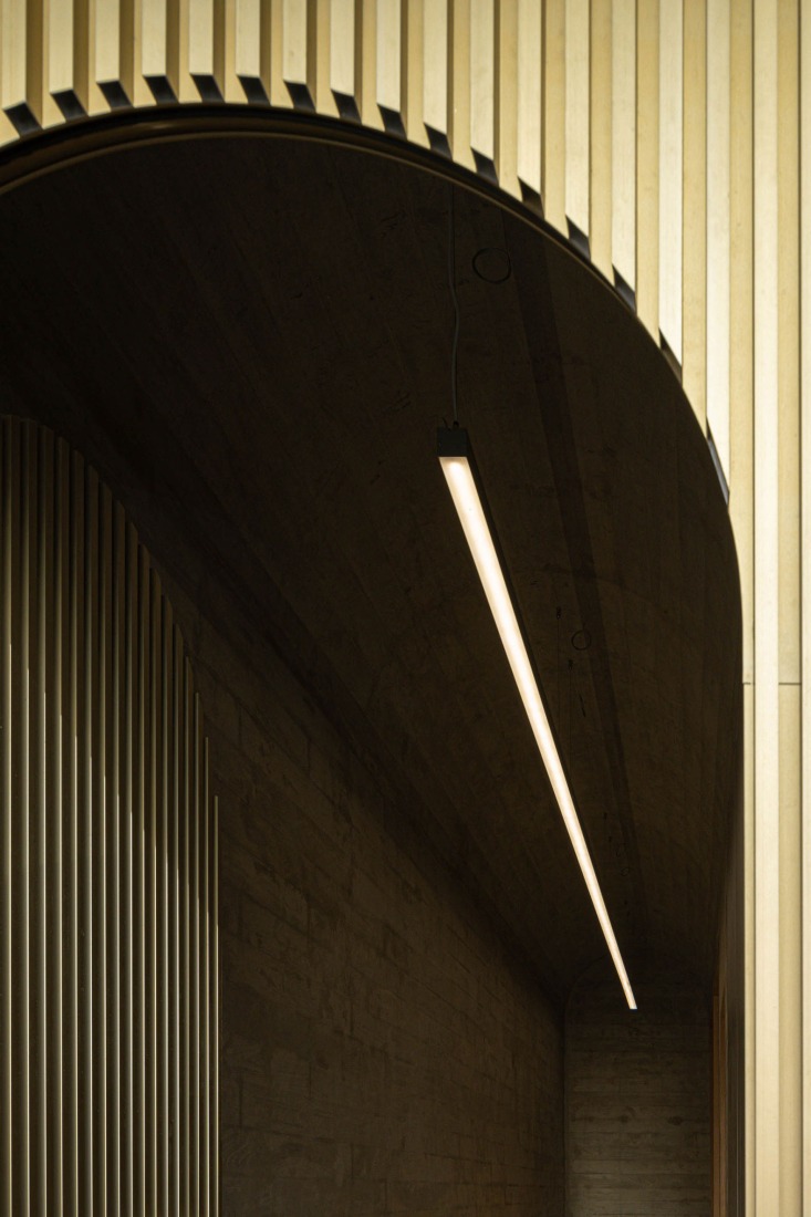 Boavista 339 by PAULO MERLINI architects. Photograph by Ivo Tavares Studio.