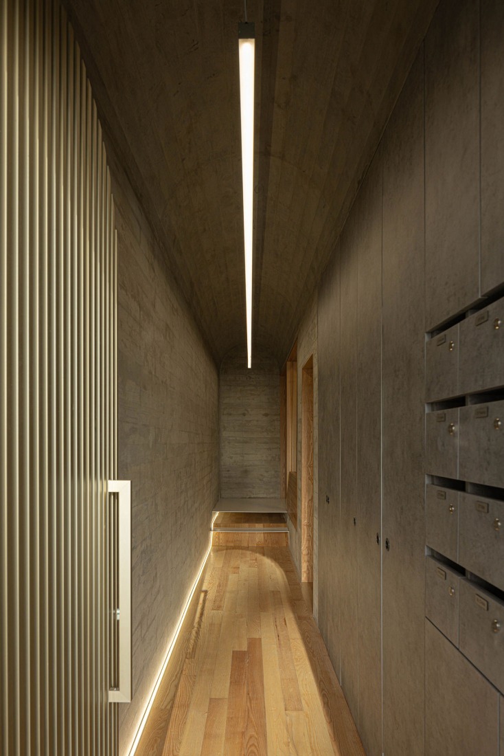 Boavista 339 by PAULO MERLINI architects. Photograph by Ivo Tavares Studio.