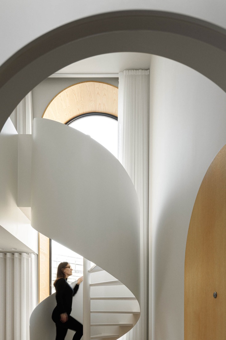 Boavista 339 by PAULO MERLINI architects. Photograph by Ivo Tavares Studio.