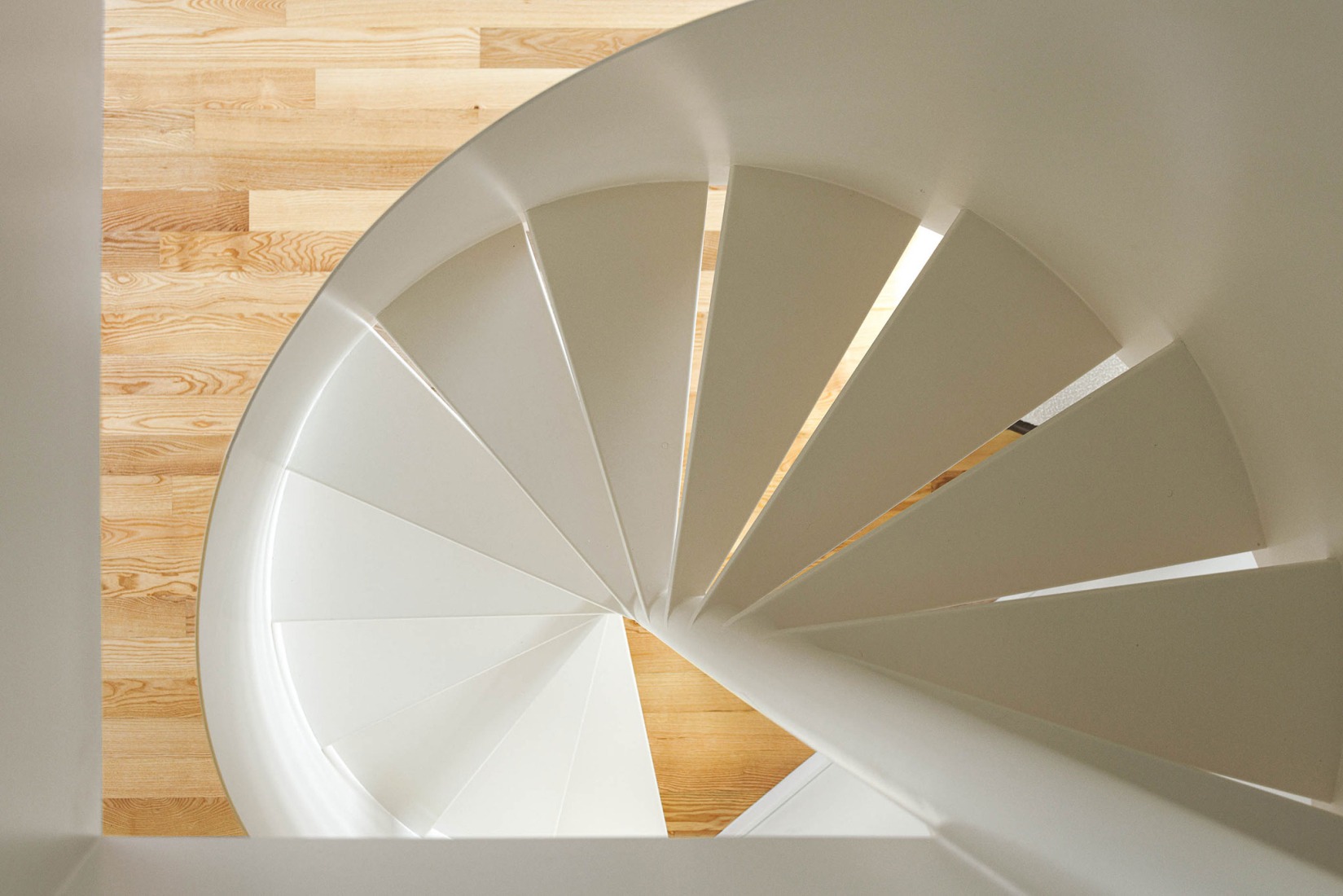 Boavista 339 by PAULO MERLINI architects. Photograph by Ivo Tavares Studio.