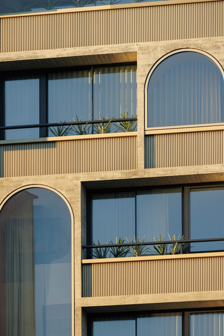 Boavista 339 by PAULO MERLINI architects. Photograph by Ivo Tavares Studio.