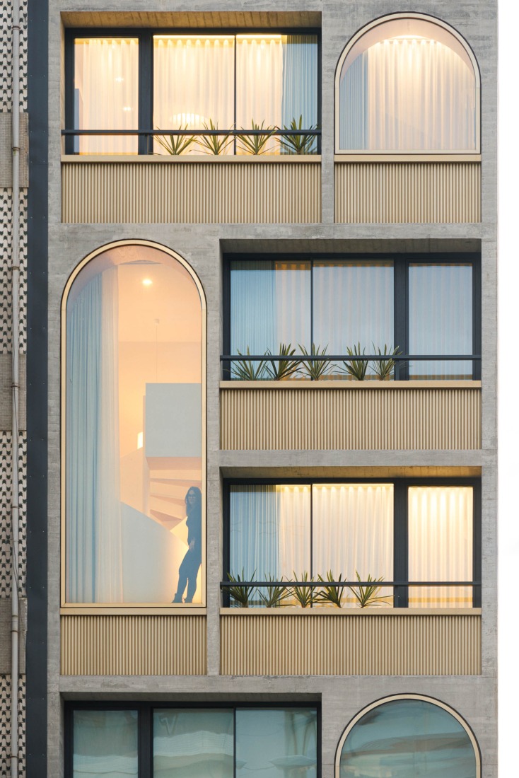 Boavista 339 by PAULO MERLINI architects. Photograph by Ivo Tavares Studio.