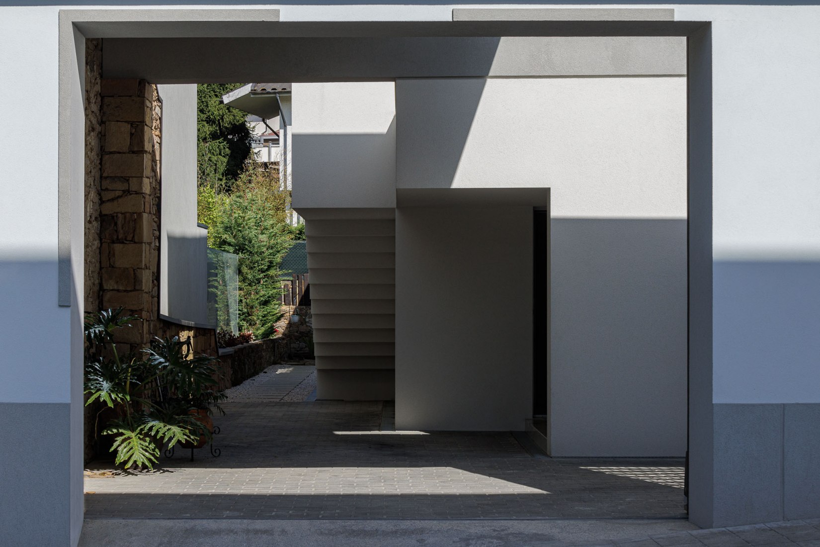 Forte House by pema studio. Photograph by Ivo Tavares.