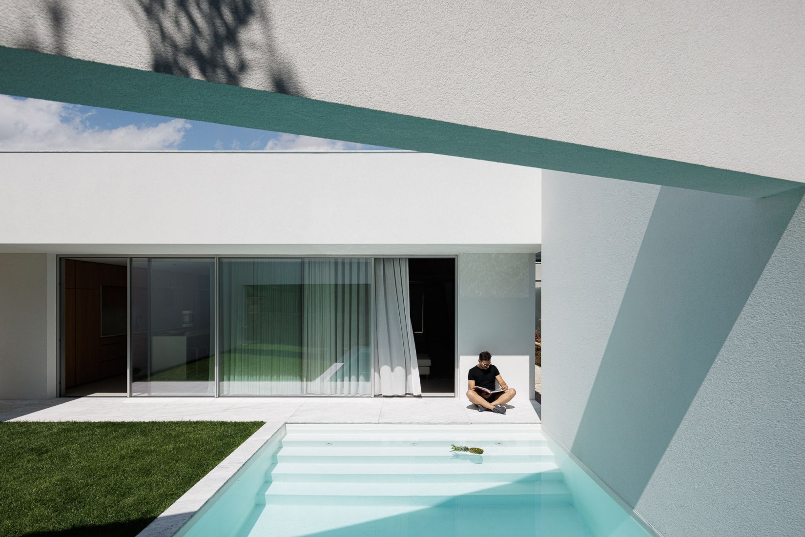 Forte House by pema studio. Photograph by Ivo Tavares.