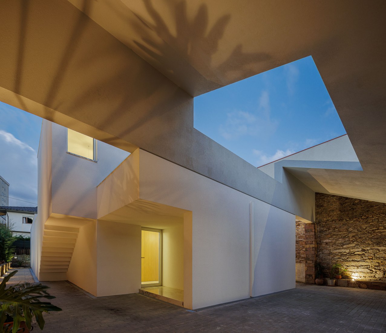 Forte House by pema studio. Photograph by Ivo Tavares.