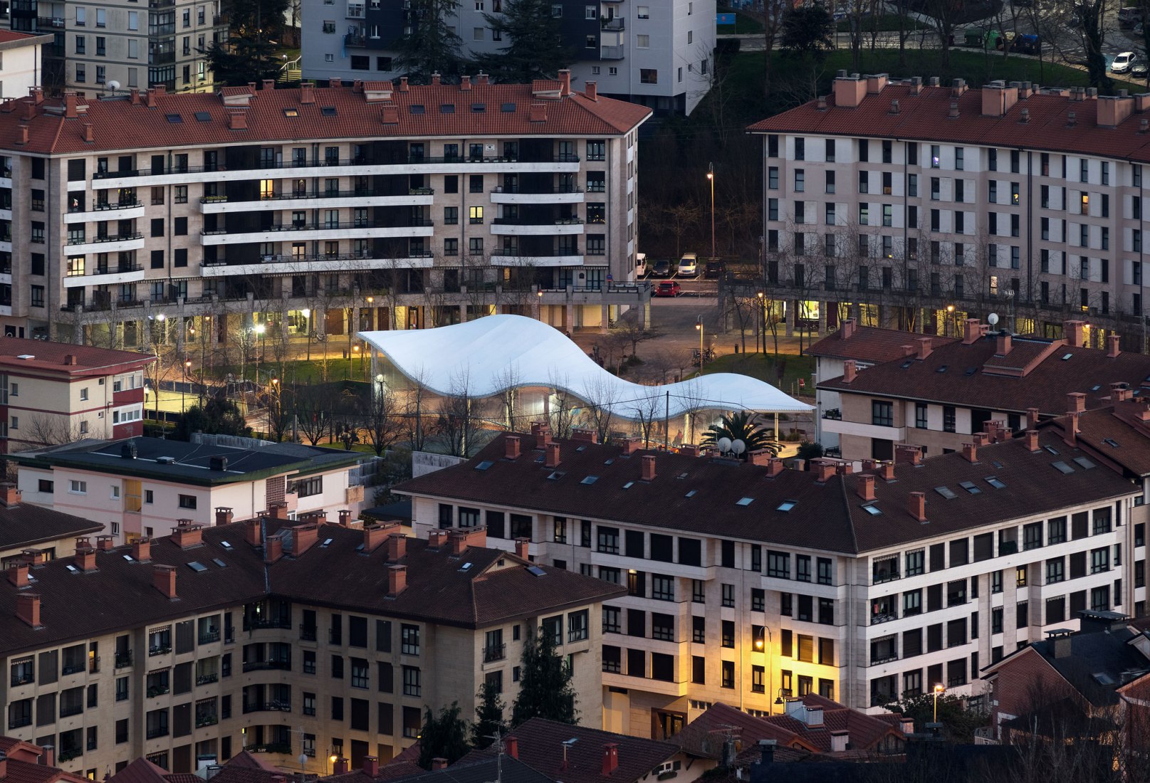 Covering in Overing in Igerain-Gain Playgroung by Iñigo Peñalba Arribas. Photograph © Jorge Allende