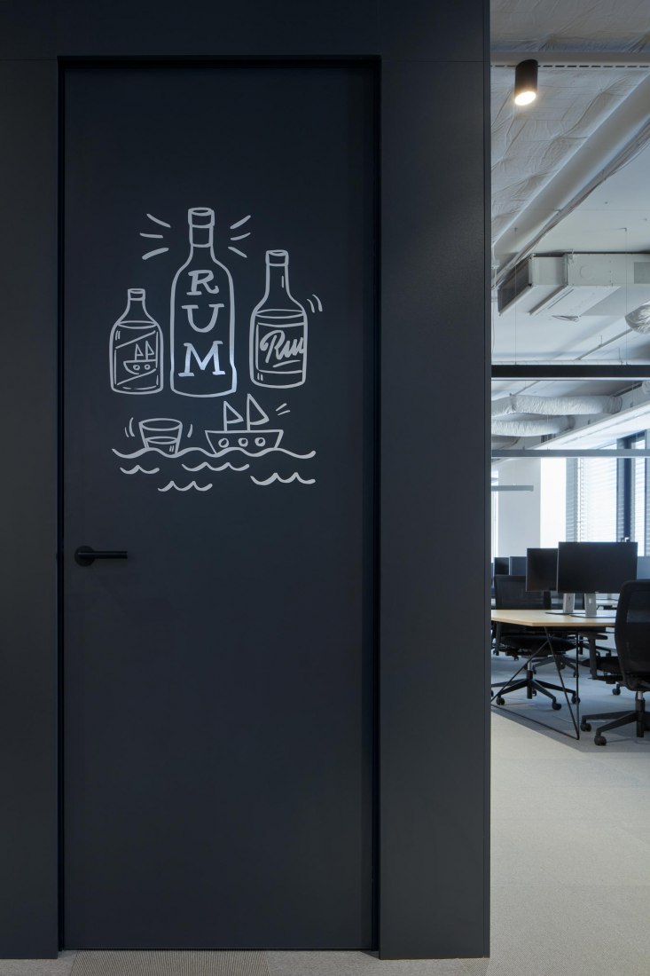 Funtasty Offices by Studio Perspektiv. Photography by Jakub Skokan and Martin Tůma / BoysPlayNice