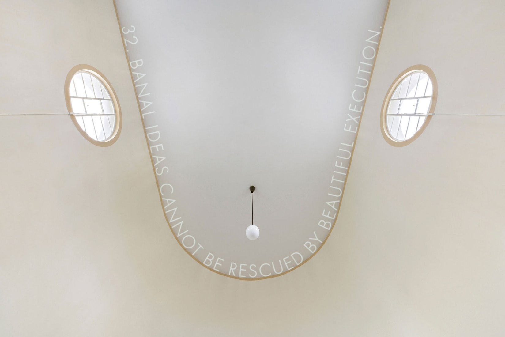 Between the knowledge of faith and art. Sentences after Conceptual Art