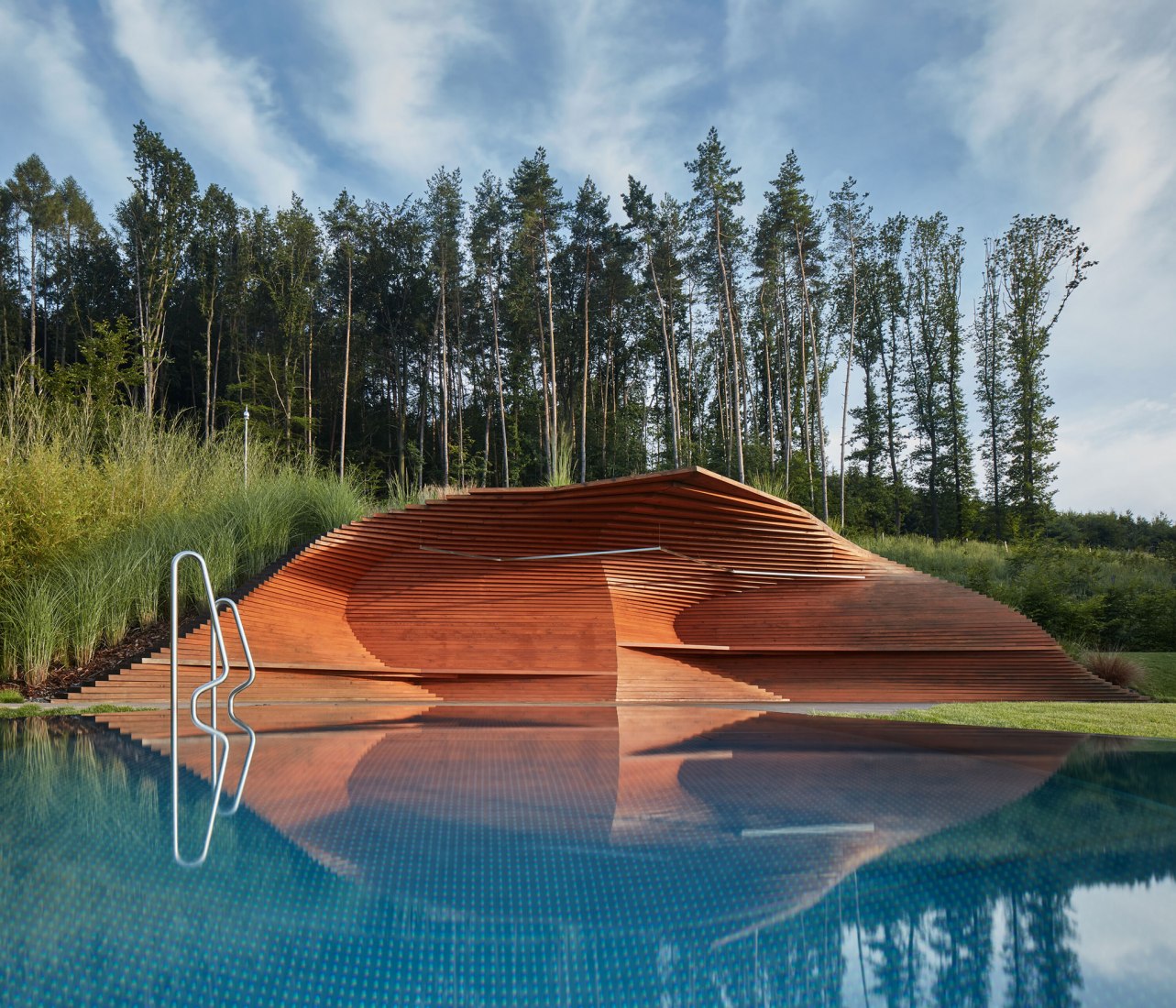 Casa Lazy por petrjanda/brainwork. Fotografía por BoysPlayNice