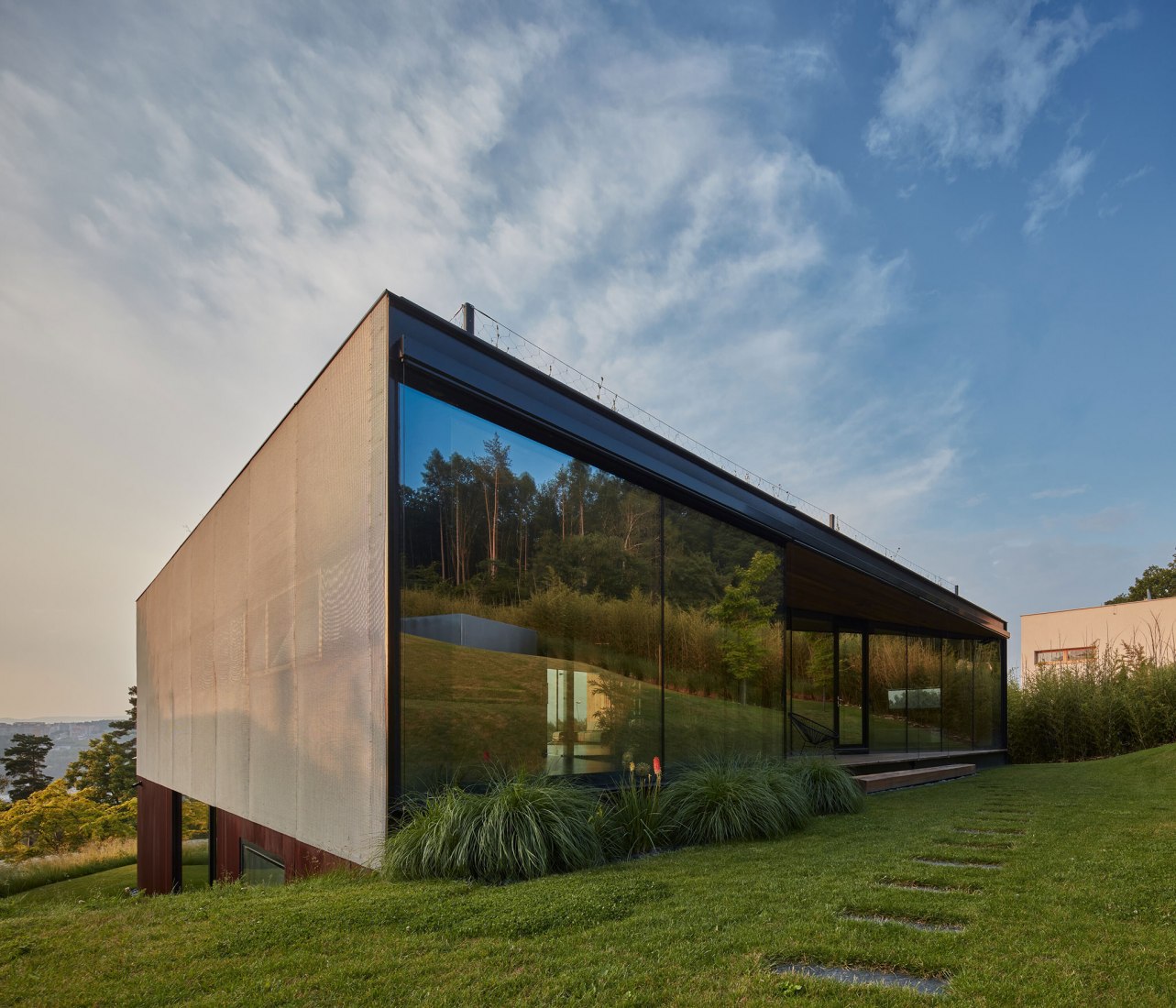 Casa Lazy por petrjanda/brainwork. Fotografía por BoysPlayNice