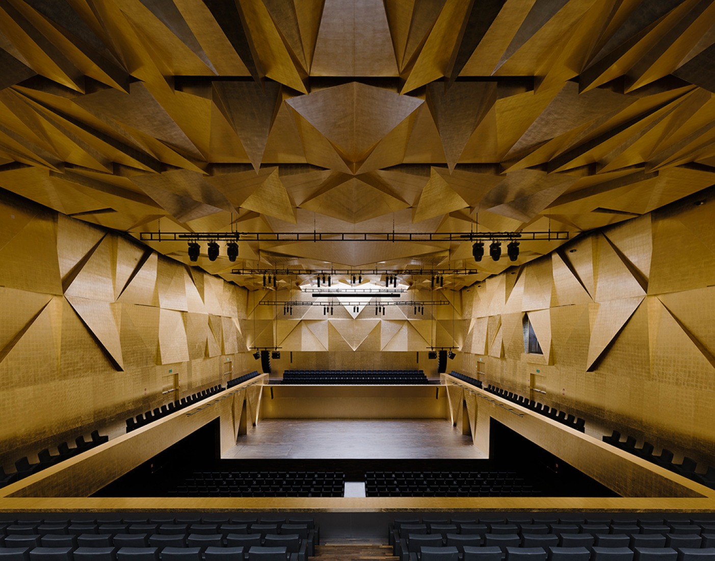 Filarmónica de Szczecin por Barozzi / Veiga. Fotografía © Simon Menges. Cortesía de EU Mies Awards.