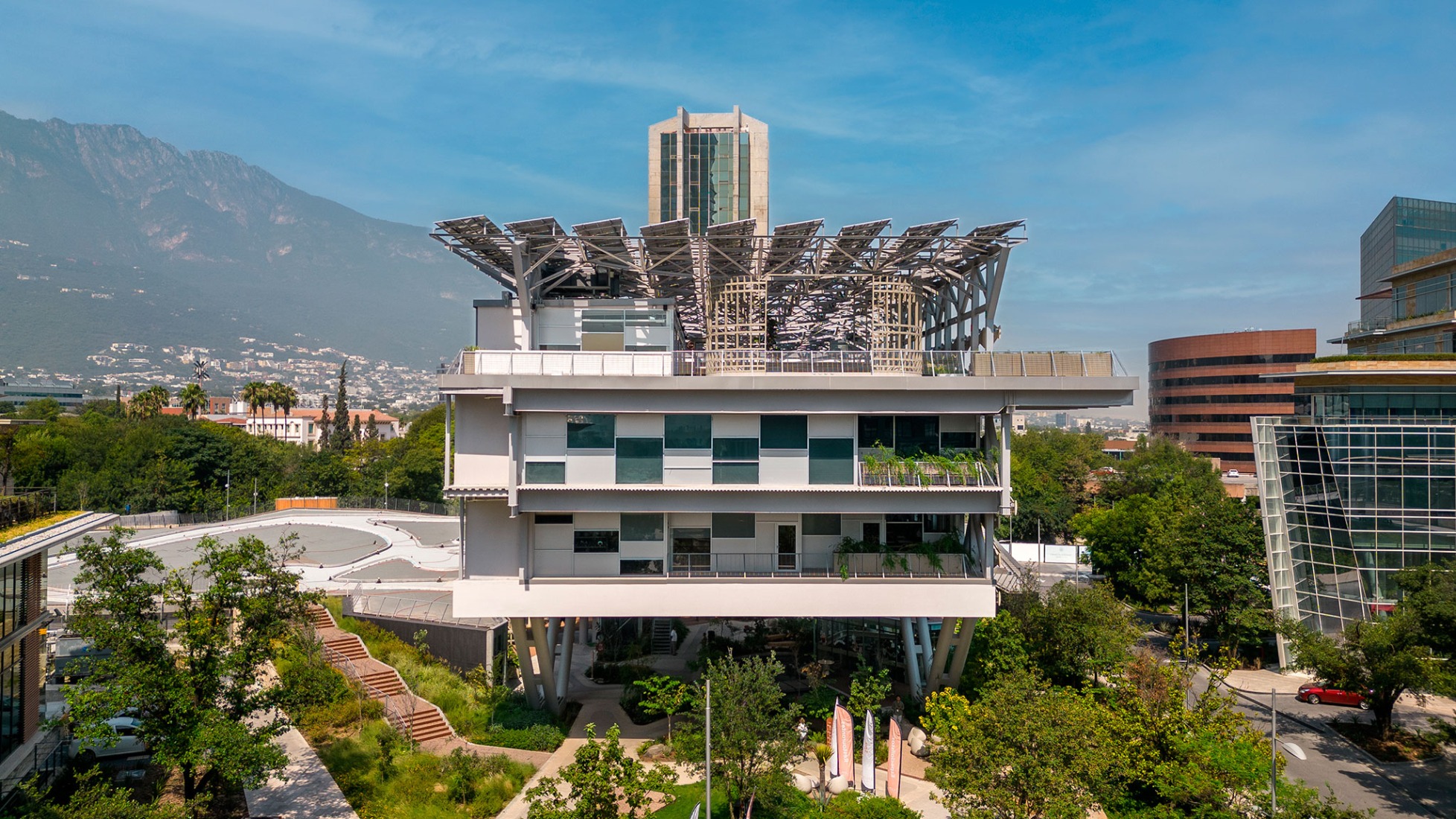OUM Wellness por Picharchitects/PichAguilera. Fotografía por The Raws.