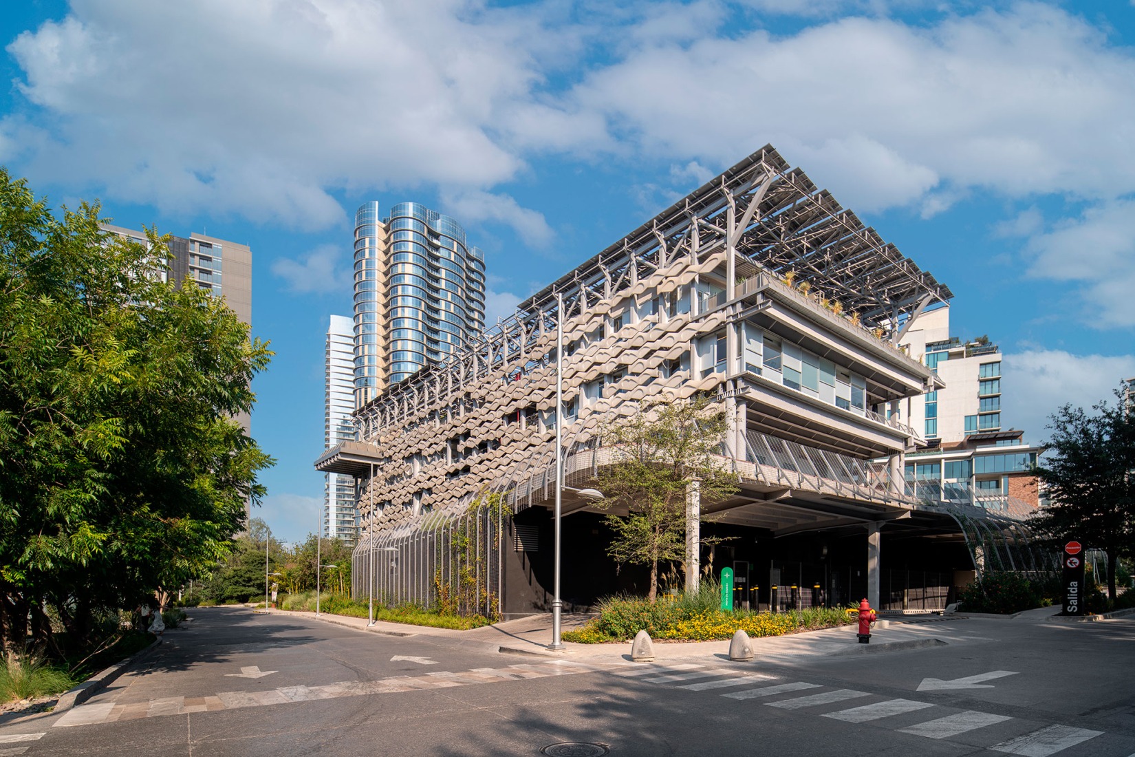 OUM Wellness por Picharchitects/PichAguilera. Fotografía por The Raws.