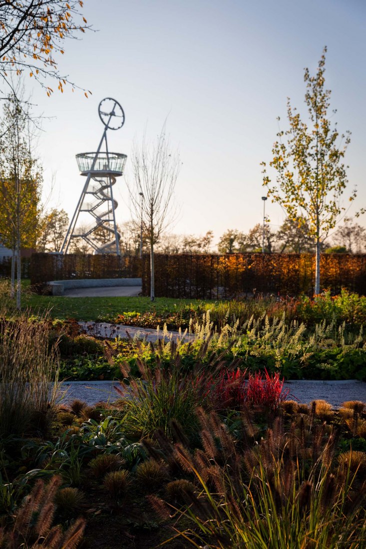 Blooming Campus at the Vitra. Oudolf Garten by Piet Oudolf The