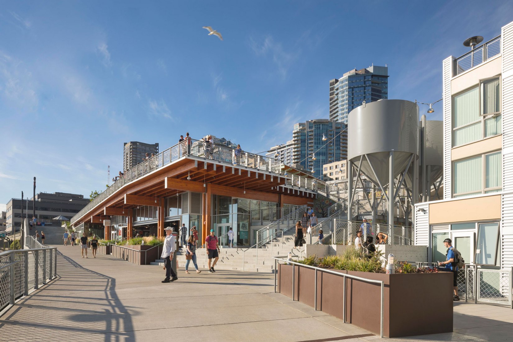 Pike Place MarketFront por The Miller Hull Partnership, LLP. Fotografía cortesía de los arquitectos