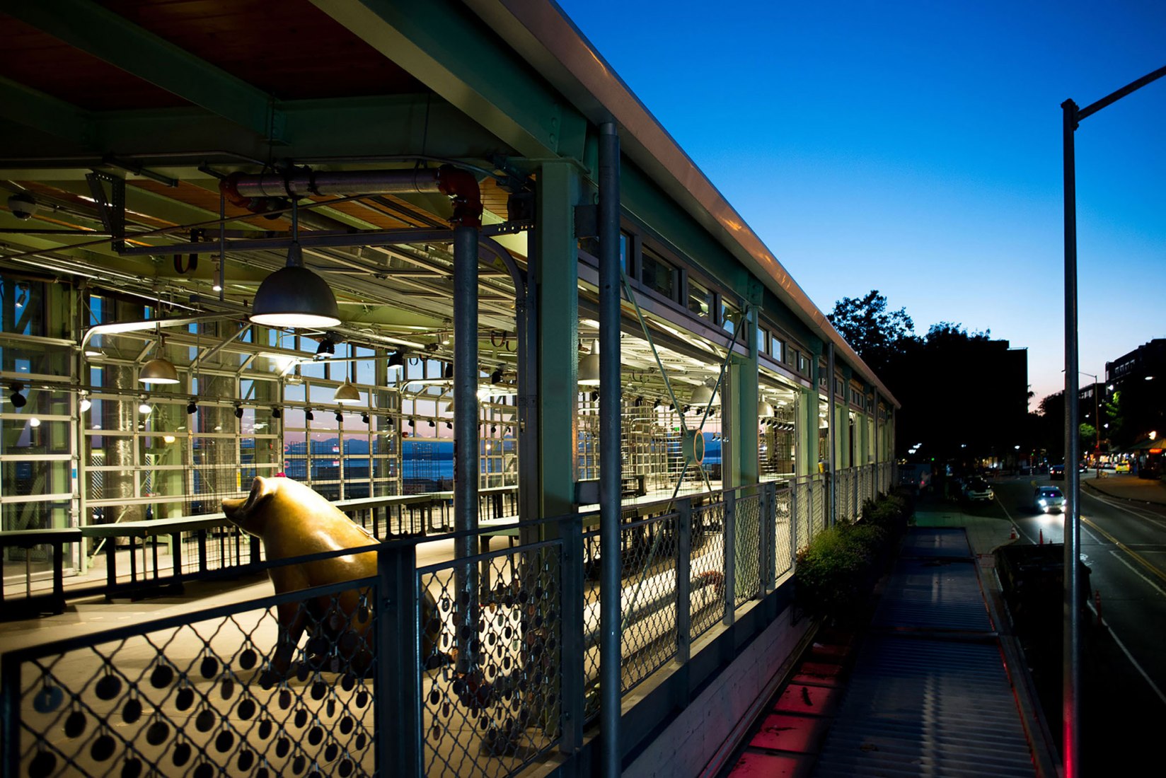 Pike Place MarketFront por The Miller Hull Partnership, LLP. Fotografía cortesía de los arquitectos