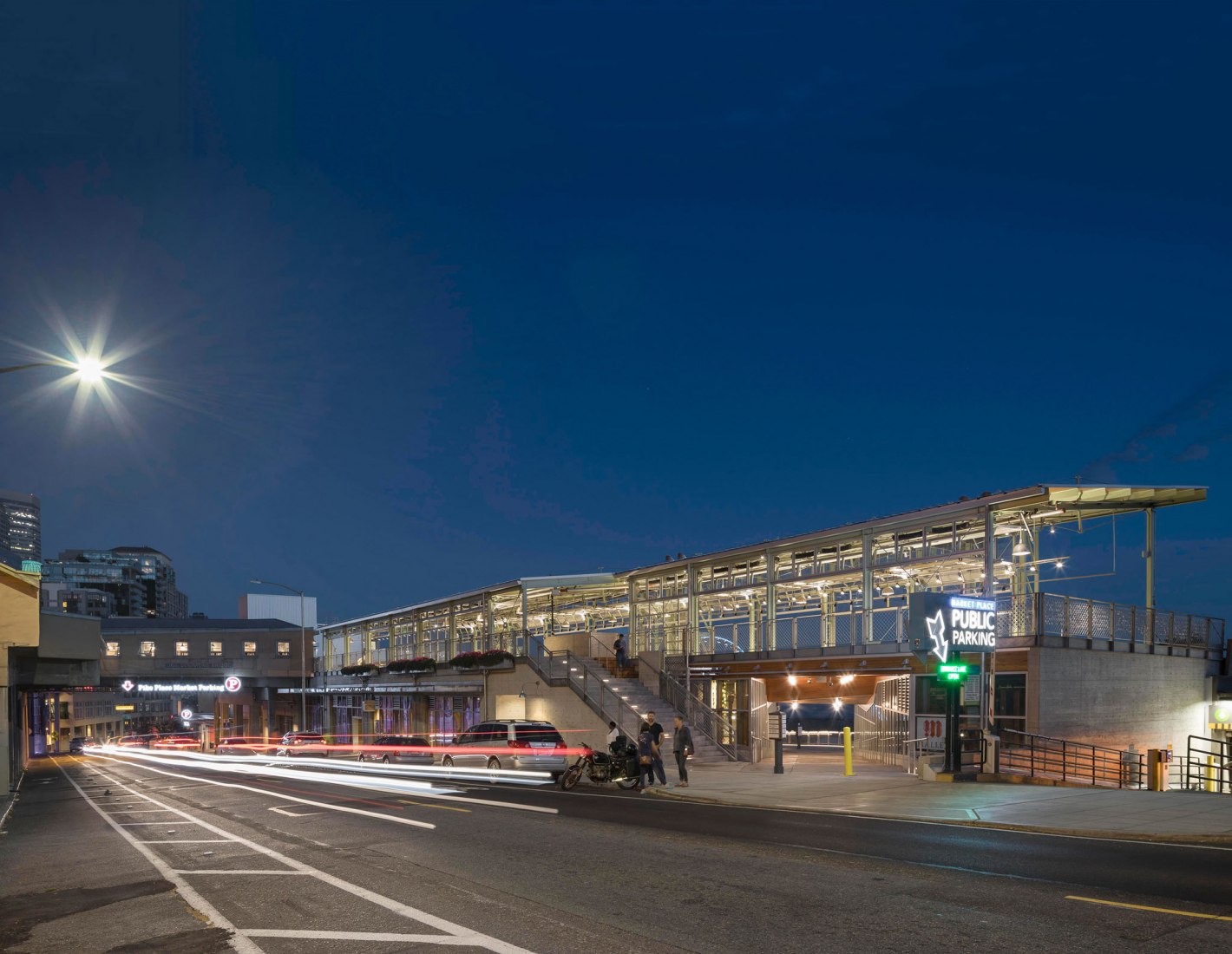 Pike Place MarketFront por The Miller Hull Partnership, LLP. Fotografía cortesía de los arquitectos