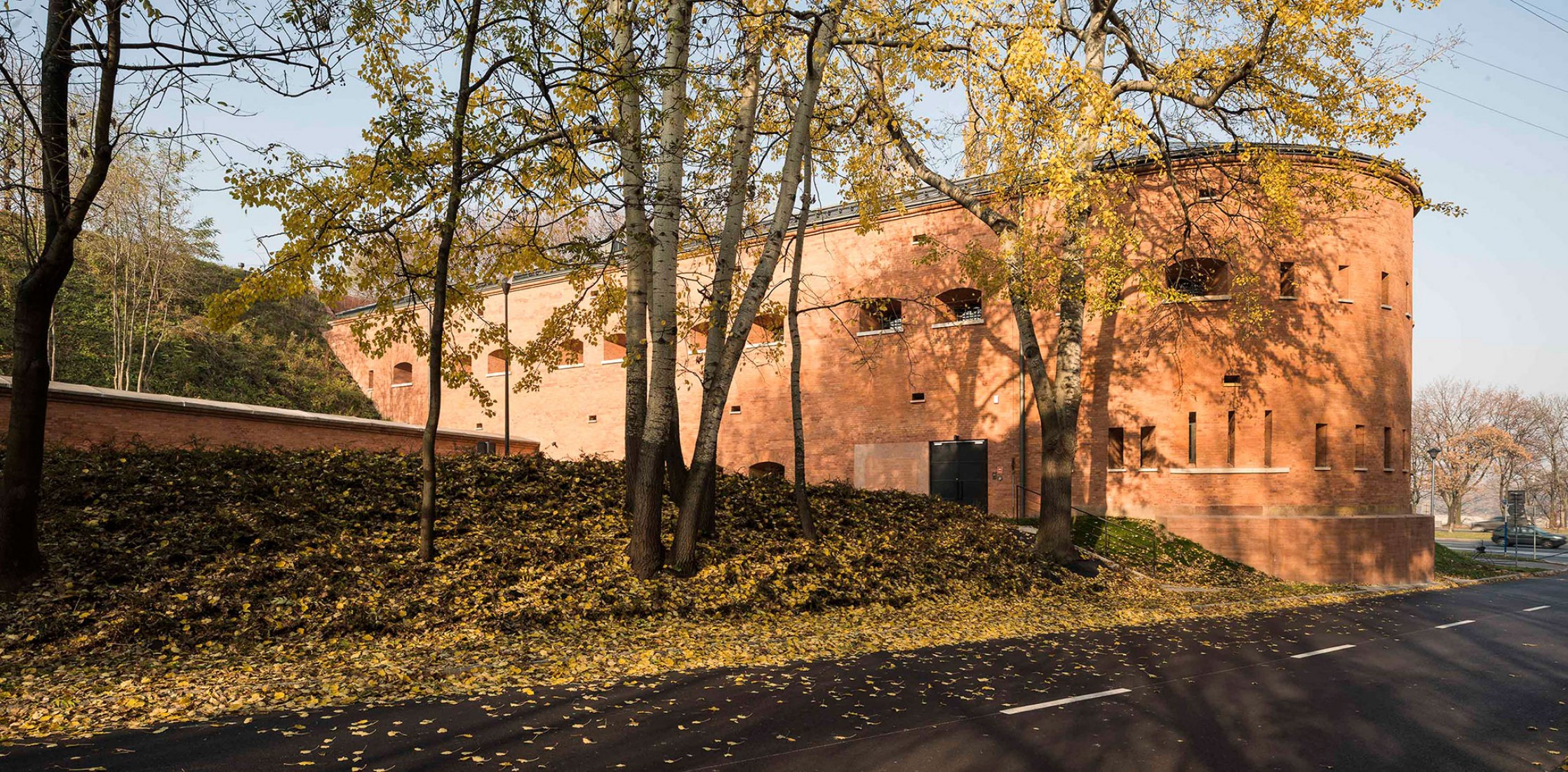 Katyń Museum by BBGK Architekci. Photograph by Juliusz Sokolowski.