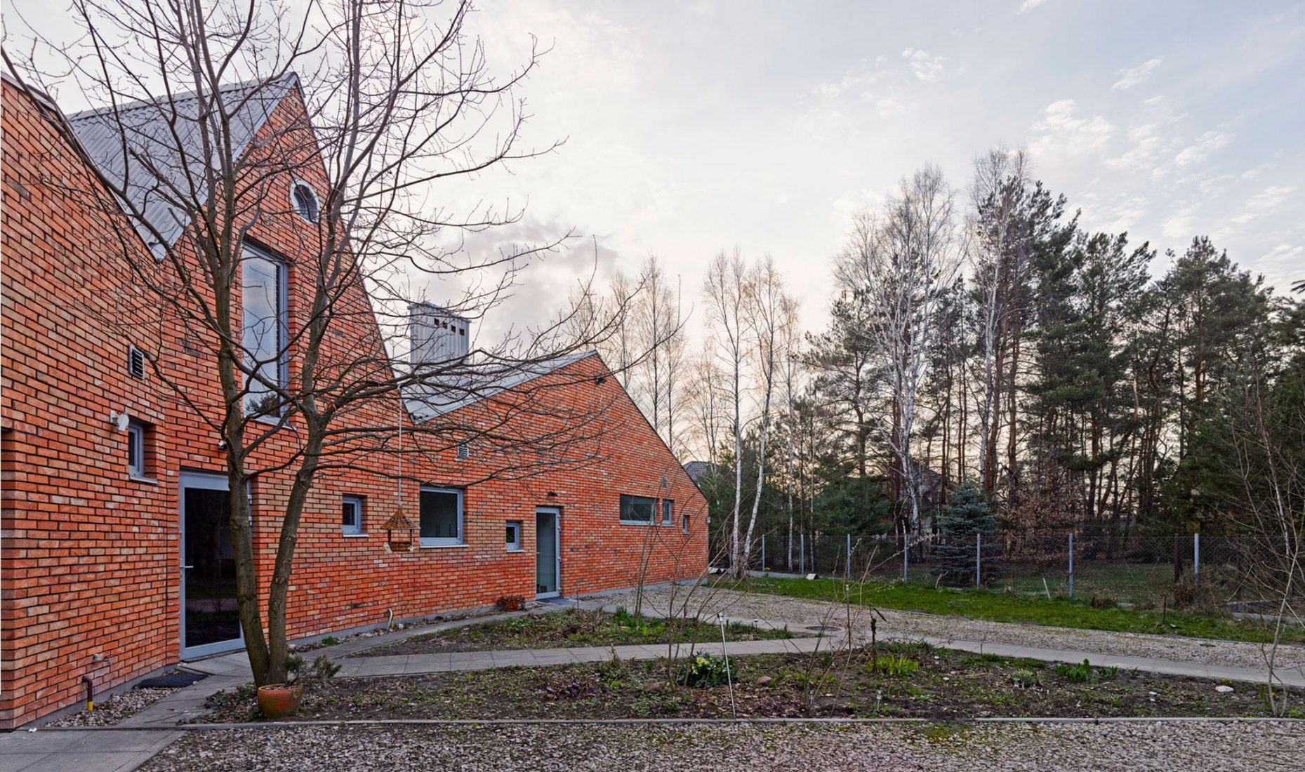Casa de doble cara por Grzegorz Stiasny. Fotografía © Juliusz Sokołowski.