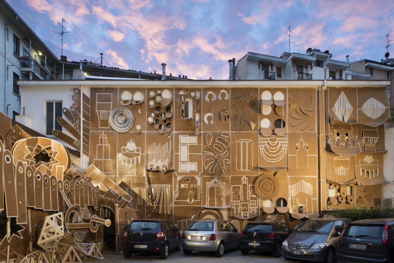 Pop-Up Building Milan by Daniel González. Potography © Carola Merello. Courtesy of the artist and Marsèlleria