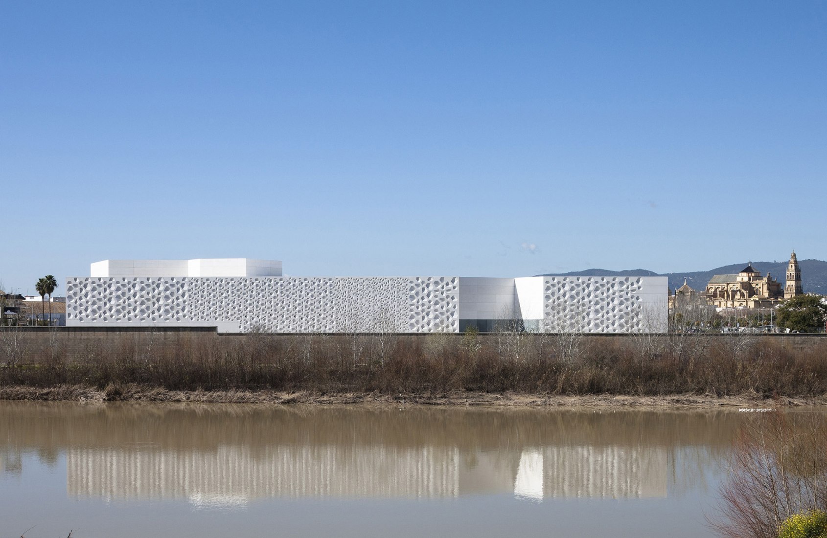 Centro de Creación Contemporánea de Andalucía por Nieto Sobejano. Imagen cortesía de Itinerant Office. Fotografía de Fernando Alda.