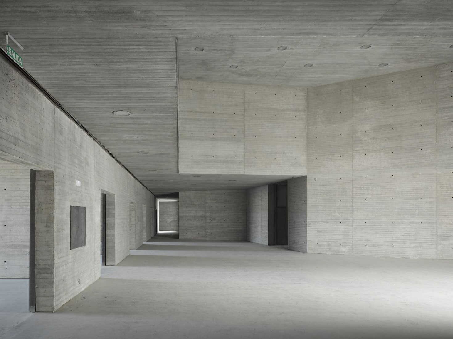 Centro de Creación Contemporánea de Andalucía por Nieto Sobejano. Imagen cortesía de Itinerant Office. Fotografía de Roland Halbe.