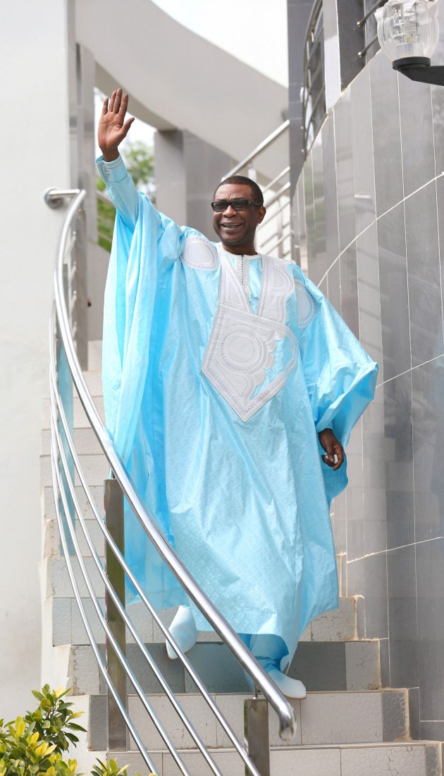 Youssou N'Dour. En su propia estación de televisión TFM (Télé Futurs Médias) en Dakar, Senegal, 2017