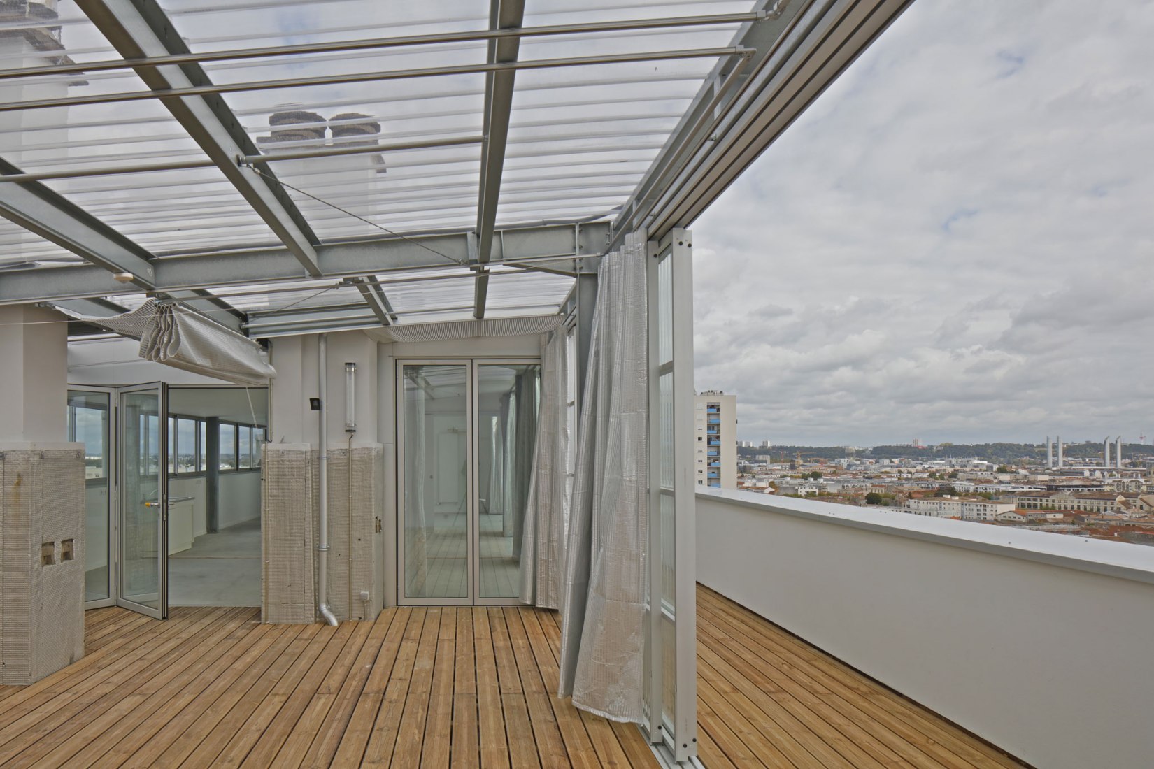 Transformation of 530 dwellings, block G, H, I, Bordeaux, by Lacaton & Vassal with Frédéric Druot and Christophe Hutin. Photograph © Philippe Ruault