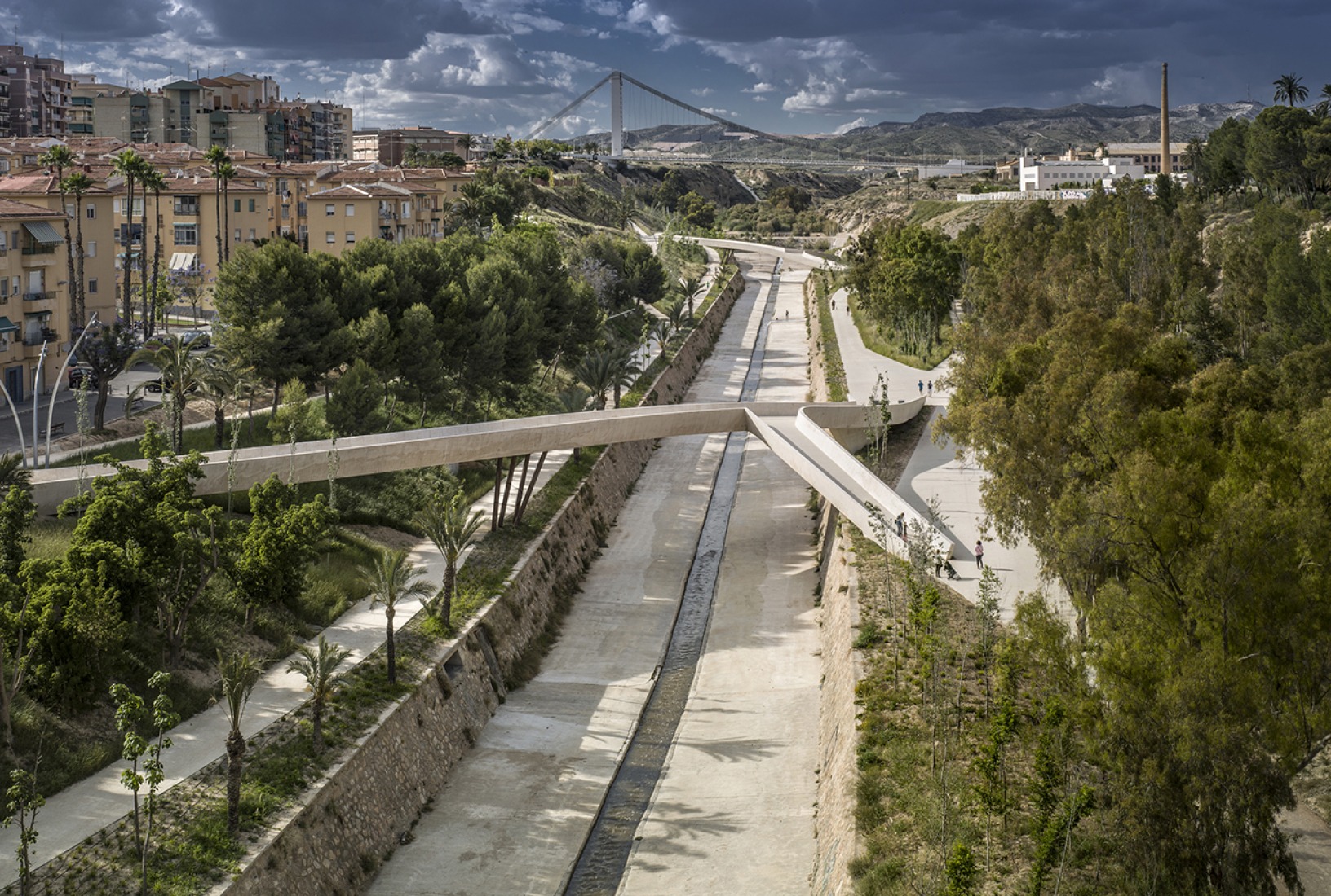 Premio 2014 Ex-Aequo. Elche "El valle trenzado" por Grupo Aranea. Imagen cortesía de CCCB.