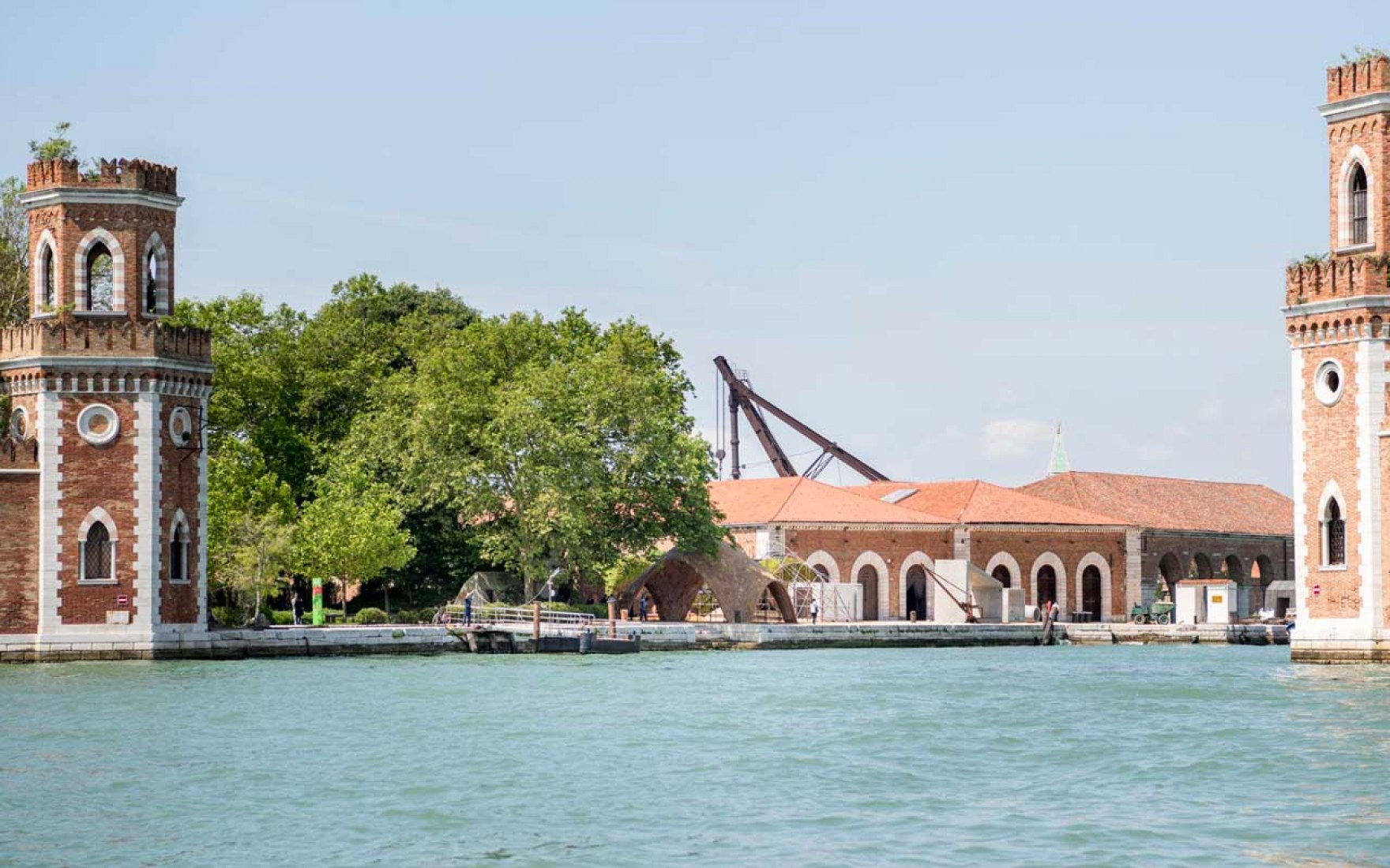Prototype Droneport Shell – 15th International Architecture Biennale, Venice, Italy The Droneport’s location at the end of the Arsenale in Venice is symbolic as the gateway to a newly opened public park. The possibility of the structure remaining as a permanent legacy is now under consideration. Image © courtesy of LafargeHolcim Foundation