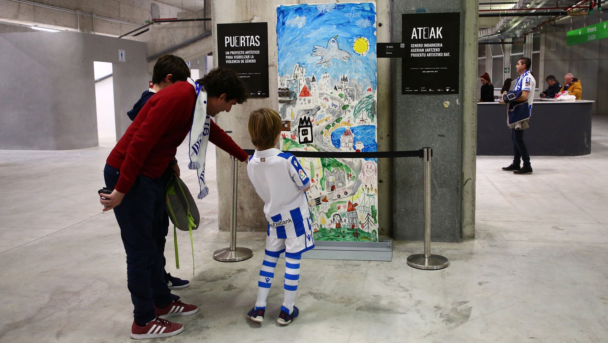 Vista de la exposición en el Estadio de Anoeta.