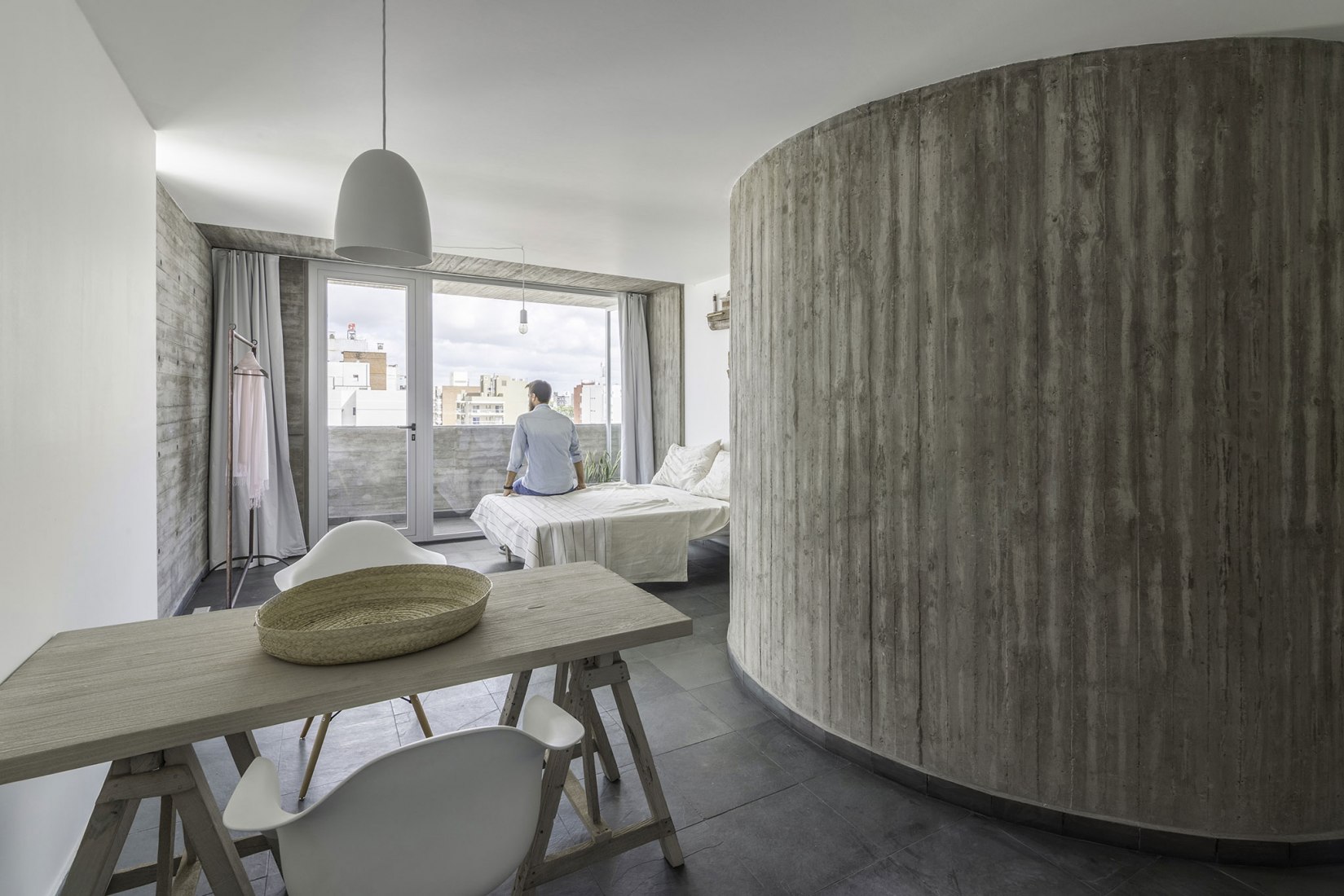 Pueyrredón 1101 in Rosario, Santa Fe, by Pablo Gagliardo. Photograph © Ramiro Sosa