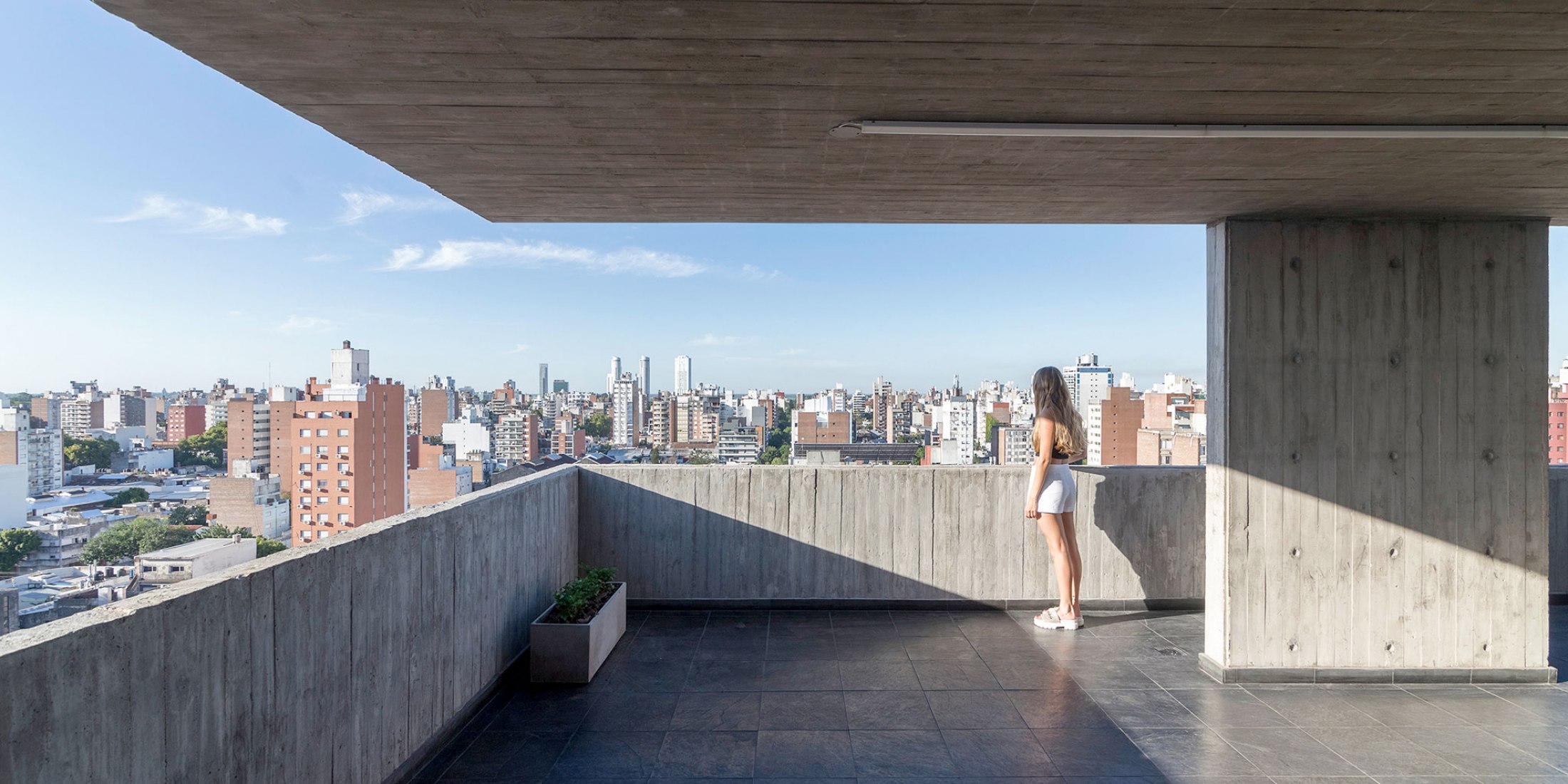 Pueyrredón 1101 in Rosario, Santa Fe, by Pablo Gagliardo. Photograph © Ramiro Sosa